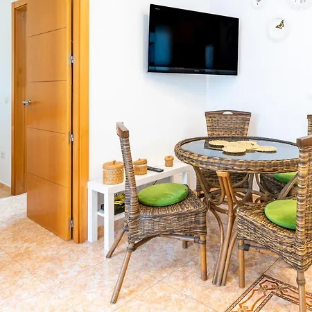 Wintowinrentals Great Apartment, Amazing Location In Parque Mediterraneo Apartment *