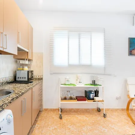Wintowinrentals Great Apartment, Amazing Location In Parque Mediterraneo Apartment *